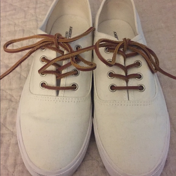 American Eagle Outfitters Shoes - American Eagle Outfitters White Tennis Shoes